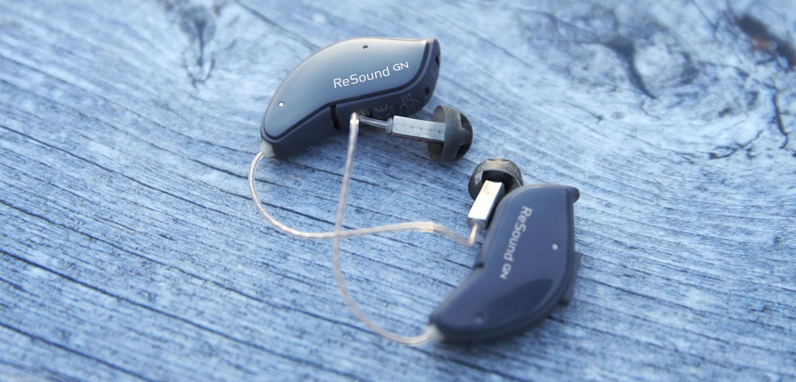 ReSound-hearing-aids-close-up-support-navigation